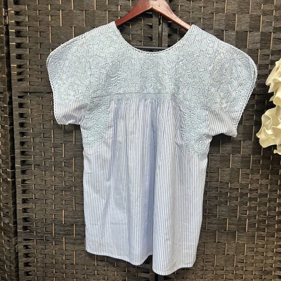 J. Marie Light Blue and White Striped Embroidered Boxy Style Top Size Medium - Picture 9 of 9